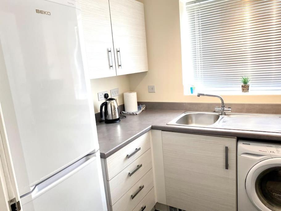 Amazing 2-Bed City Centre Apt With Parking Coventry Exteriör bild