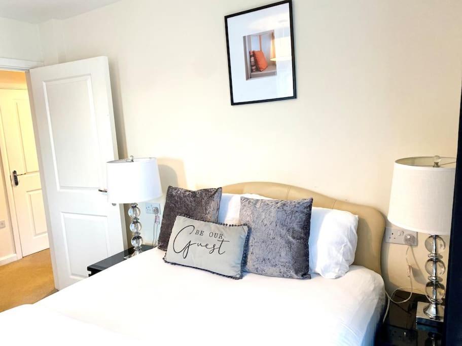 Amazing 2-Bed City Centre Apt With Parking Coventry Exteriör bild