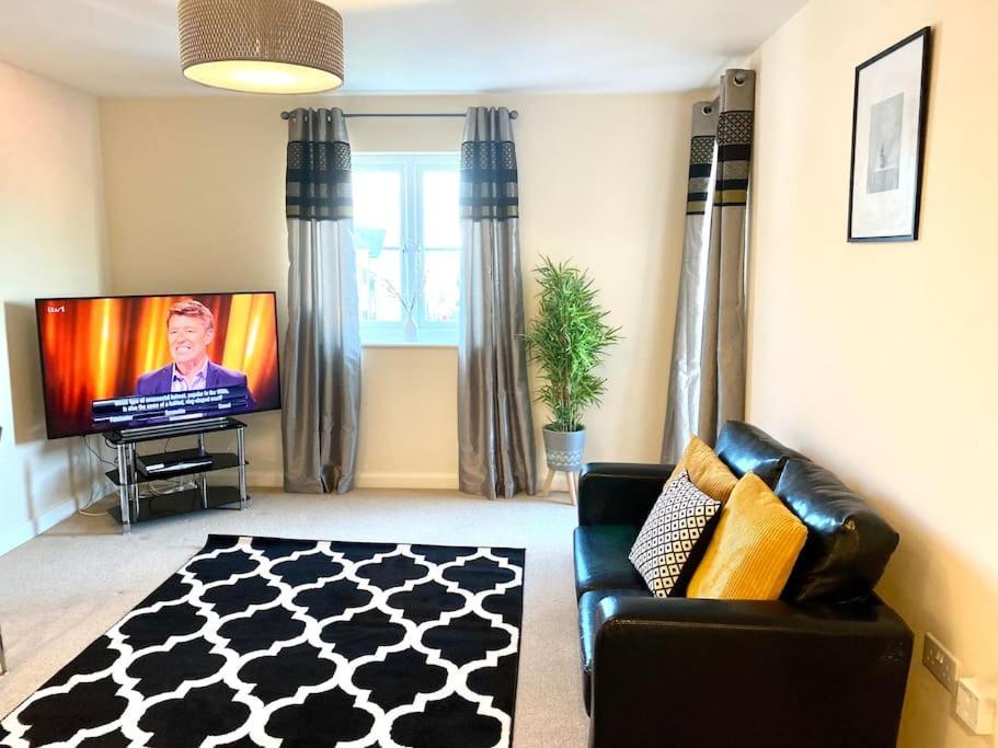 Amazing 2-Bed City Centre Apt With Parking Coventry Exteriör bild