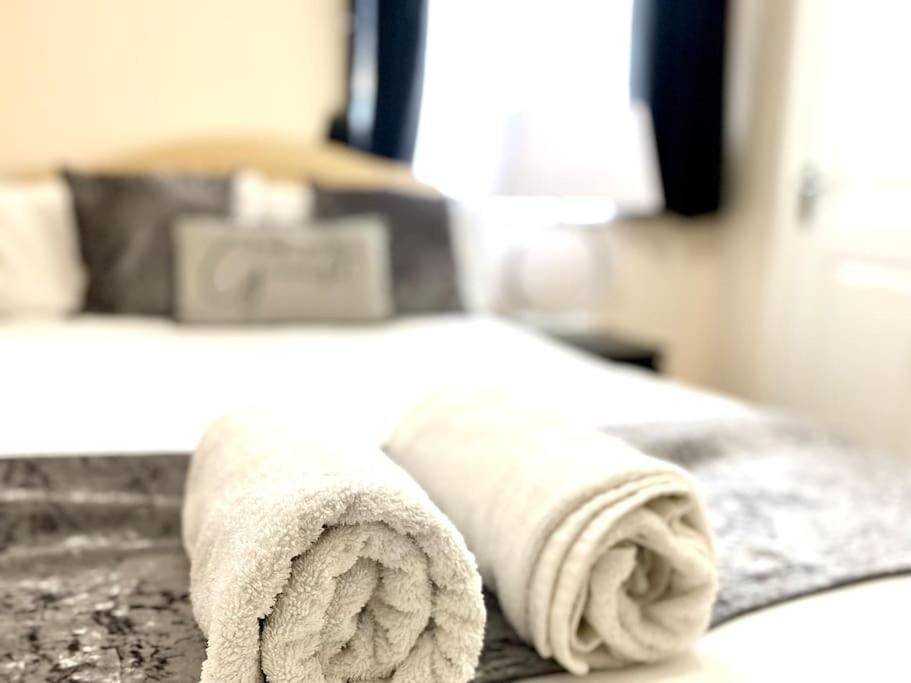 Amazing 2-Bed City Centre Apt With Parking Coventry Exteriör bild